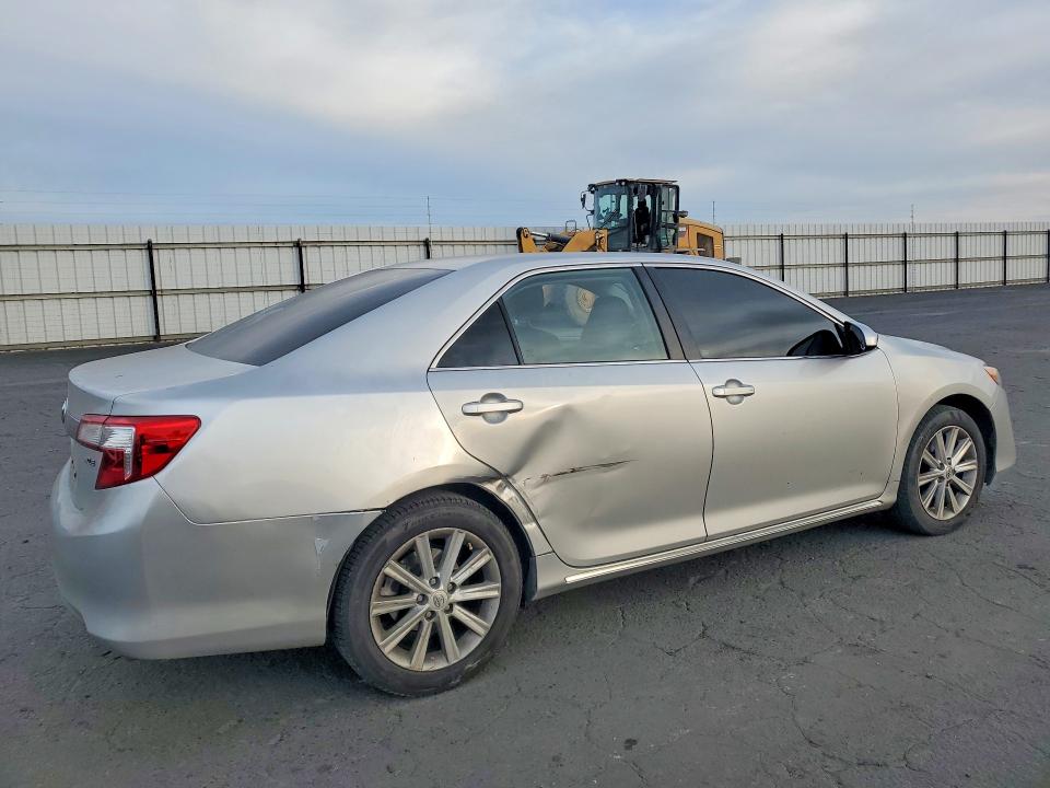 Photo 3 from auction – 2013 TOYOTA CAMRY with VIN 4T1BF1FK8DU704737
