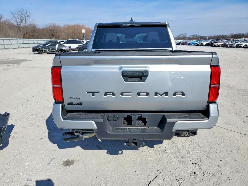 Photo 6 from auction – 2025 TOYOTA TACOMA with VIN 3TMLB5JNXSM134352