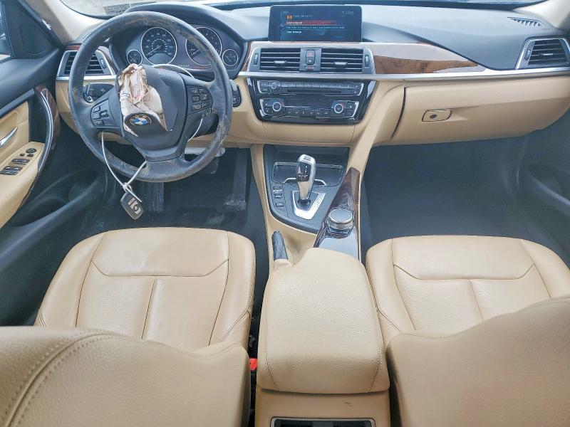 صورة رقم 8 من المزاد - 2017 BMW 320 مع VIN WBA8E5G3XHNU43902