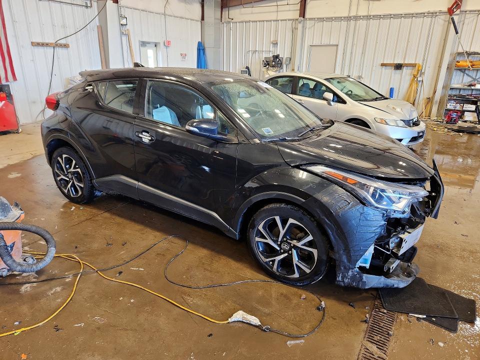 Photo 4 from auction – 2018 TOYOTA C-HR with VIN NMTKHMBX9JR004614