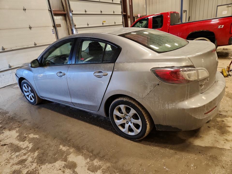 Foto 2 de la subasta – 2013 MAZDA 3 con VIN JM1BL1TF9D1821216