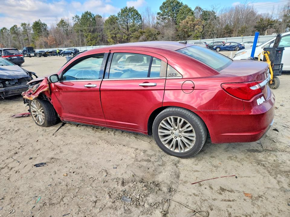 Photo 2 from auction – 2012 CHRYSLER 200 with VIN 1C3CCBCG0CN188801