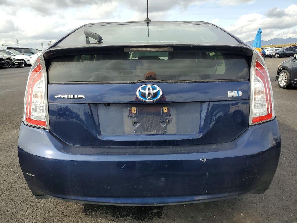 Photo 6 from auction – 2012 TOYOTA PRIUS with VIN JTDKN3DU7C1546382