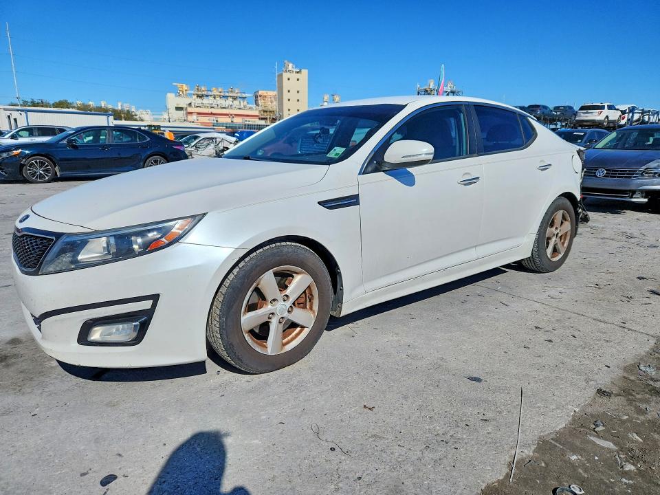 KIA OPTIMA 2015 with VIN KNAGM4A70F5602413 - Photo from auction