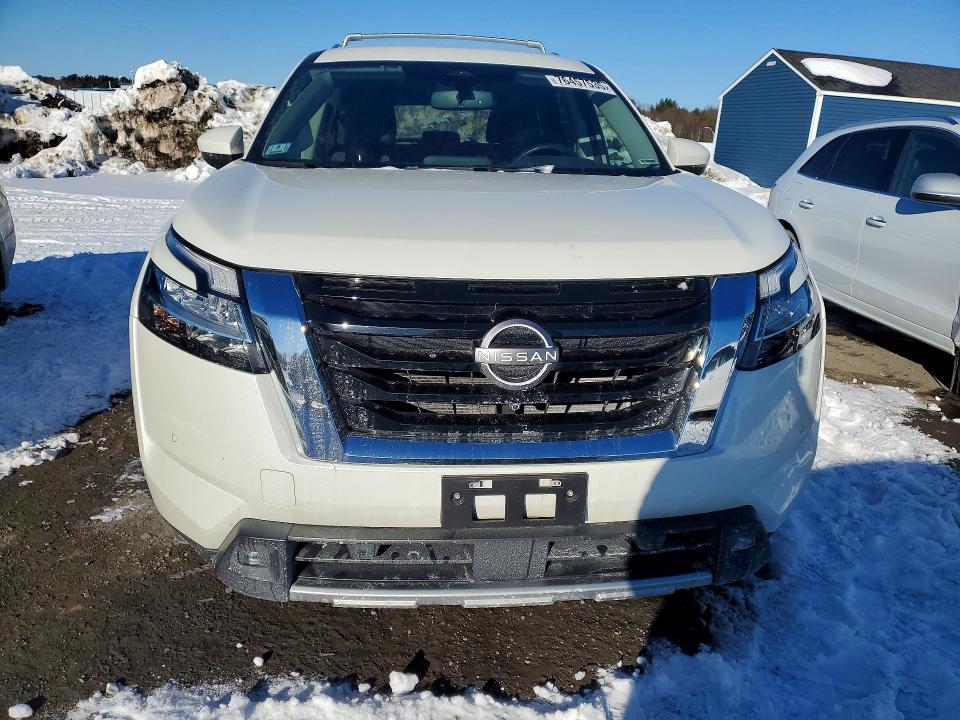 Photo 5 from auction – 2022 NISSAN PATHFINDER with VIN 5N1DR3CC4NC210231
