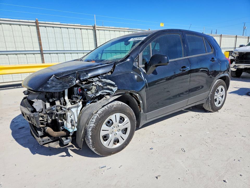 CHEVROLET TRAX 2018 with VIN 3GNCJKSB5JL155854 - Photo from auction