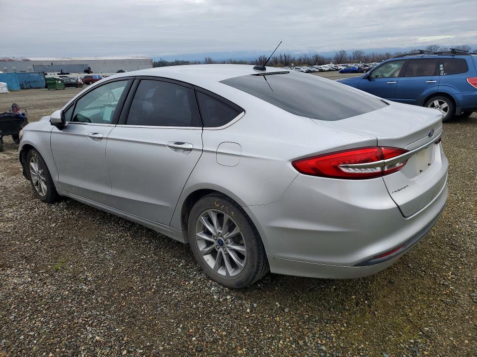 Photo 2 from auction – 2017 FORD FUSION with VIN 3FA6P0H7XHR159679