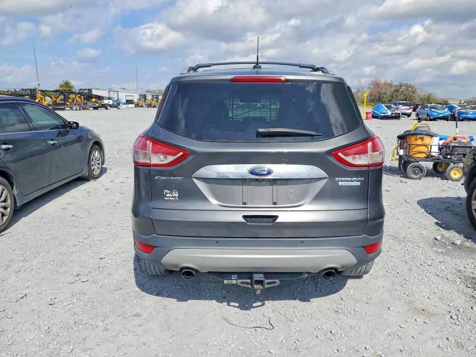Photo 6 from auction – 2016 FORD ESCAPE with VIN 1FMCU0J90GUB44208