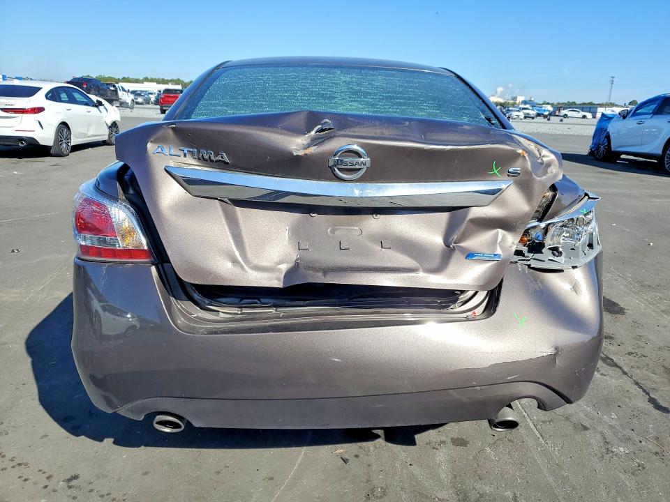 Photo 6 from auction – 2015 NISSAN ALTIMA with VIN 1N4AL3AP1FC201329