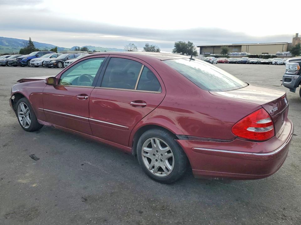 صورة رقم 2 من المزاد - 2003 MERCEDES-BENZ E مع VIN WDBUF65J53A140031