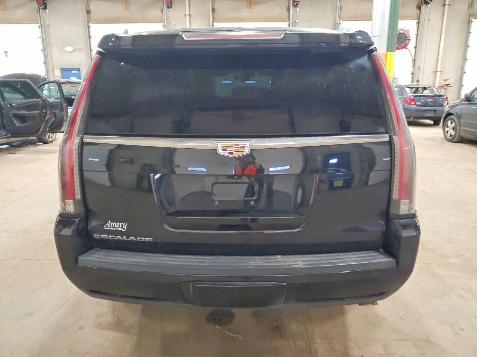 Photo 6 from auction – 2017 CADILLAC ESCALADE with VIN 1GYS4DKJ6HR174621