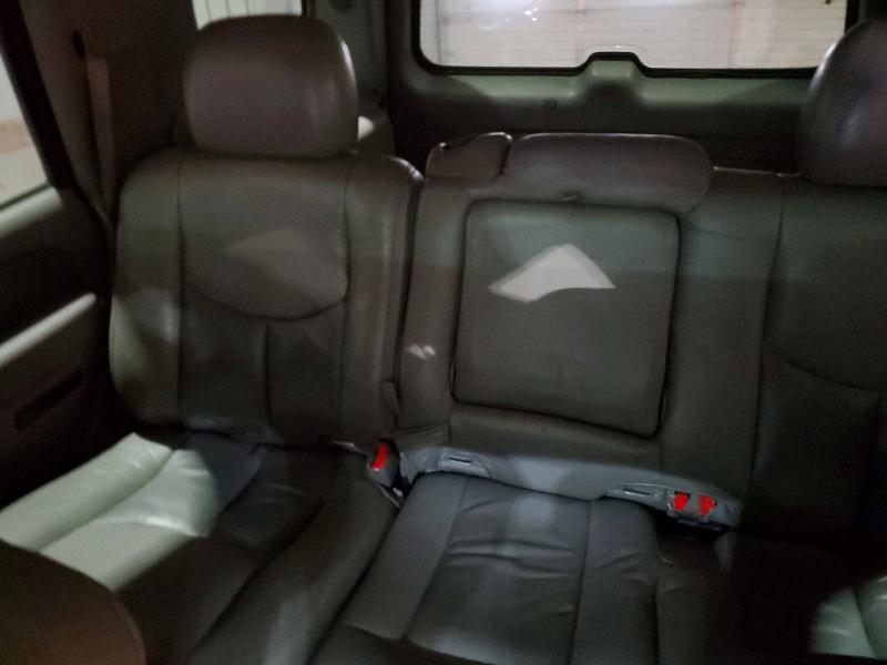 Photo 10 from auction – 2004 GMC YUKON DENA with VIN 1GKEK63U44J189094