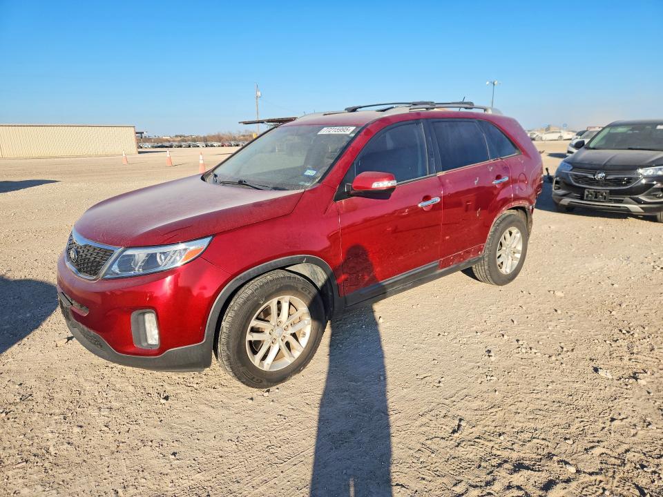 KIA SORENTO 2015 with VIN 5XYKT3A67FG563375 - Photo from auction