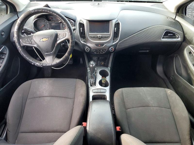 Photo 8 from auction – 2018 CHEVROLET CRUZE with VIN 1G1BE5SM2J7245407