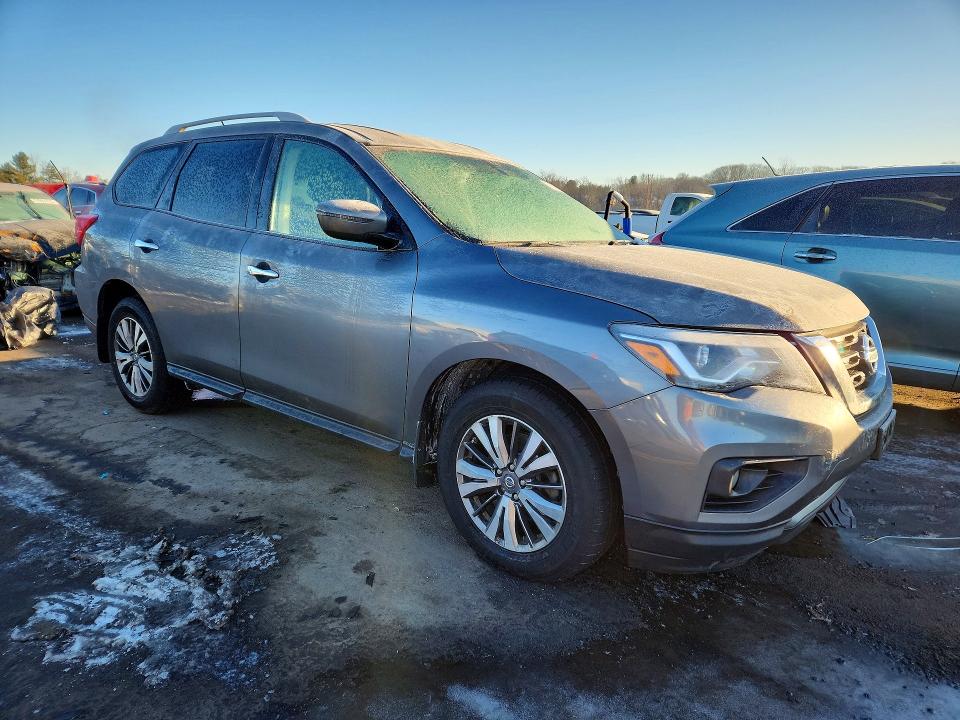 Photo 4 from auction – 2018 NISS PATHFINDER with VIN 5N1DR2MM3JC673196
