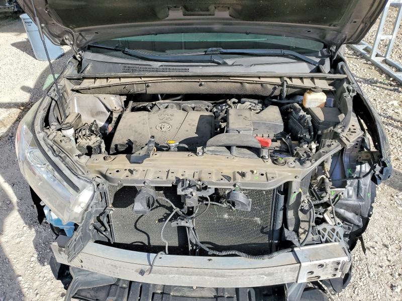 Photo 12 from auction – 2017 TOYOTA HIGHLANDER with VIN 5TDJZRFH9HS421588