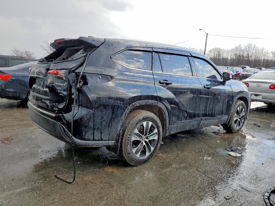 Photo 3 from auction – 2020 TOYOTA HIGHLANDER with VIN 5TDHBRCH2LS512735