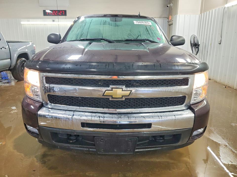 Photo 5 from auction – 2009 CHEVROLET SILVERADO with VIN 2GCEK290X91127211