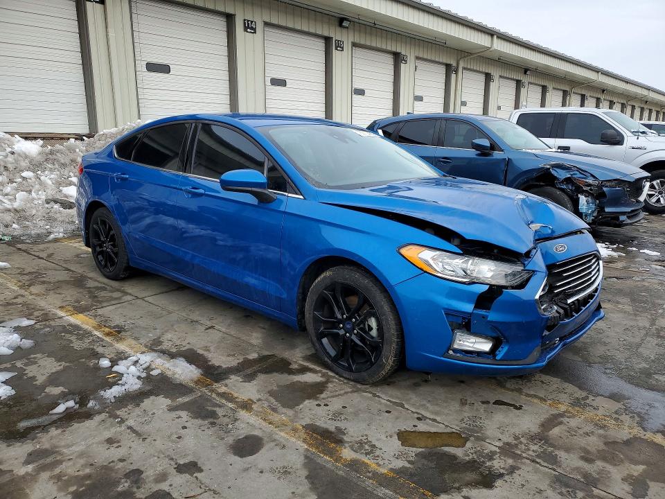 Photo 4 from auction – 2020 FORD FUSION with VIN 3FA6P0HD4LR235928