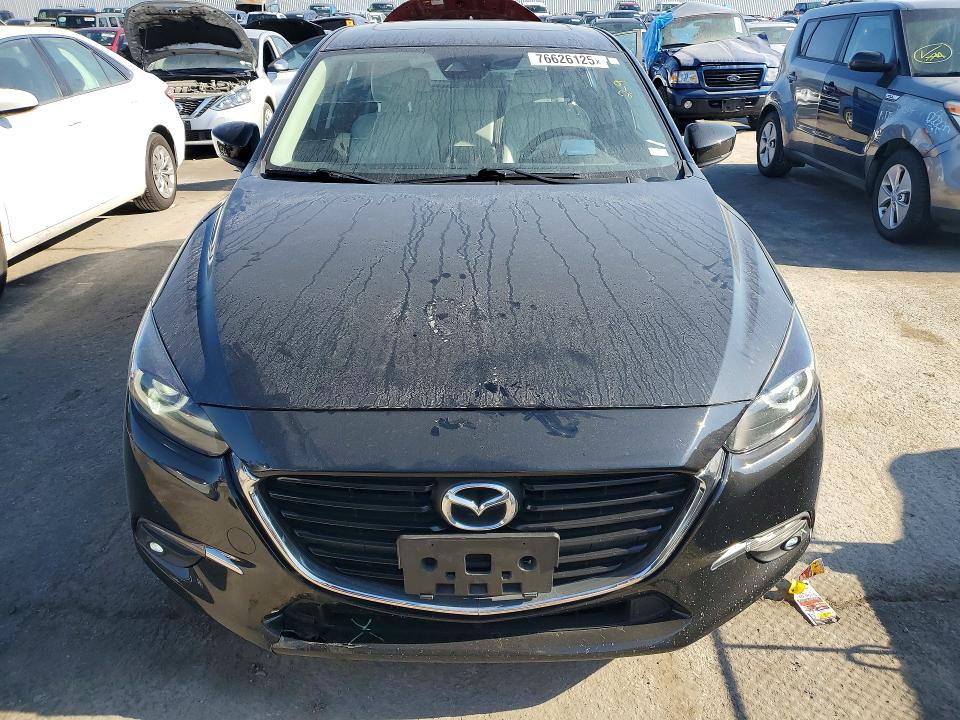 Photo 5 from auction – 2018 MAZDA 3 with VIN 3MZBN1M37JM247287