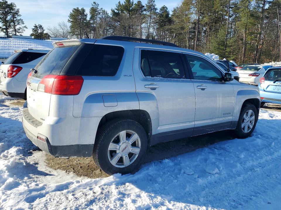 Photo 3 from auction – 2011 GMC TERRAIN SL with VIN 2CTFLTEC2B6374159
