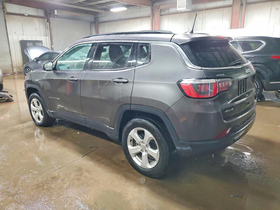 Photo 2 from auction – 2018 JEEP COMPASS with VIN 3C4NJDBB3JT131453