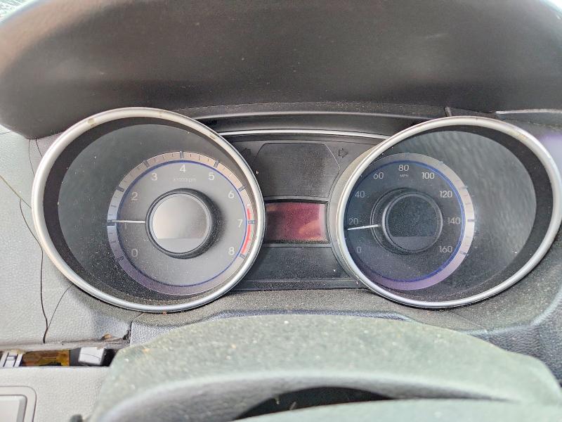 Photo 9 from auction – 2011 HYUNDAI SONATA with VIN 5NPEB4AC2BH178787