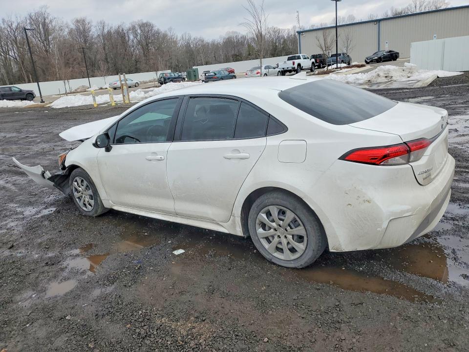 Photo 2 from auction – 2021 TOYOTA COROLLA with VIN 5YFEPMAE7MP211114
