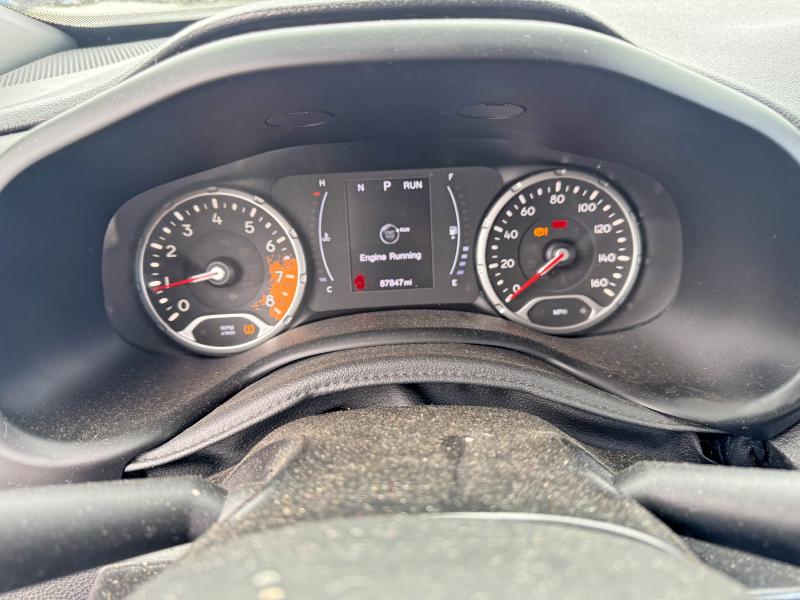 Photo 9 from auction – 2018 JEEP RENEGADE with VIN ZACCJABB4JPH98187