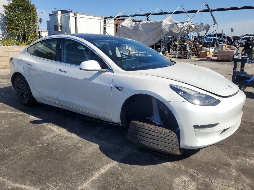 Photo 4 from auction – 2020 TESLA MODEL 3 with VIN 5YJ3E1EA6LF803987