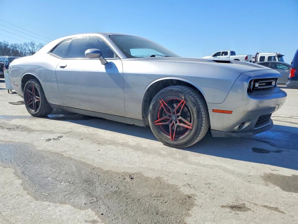 Photo 4 from auction – 2016 DODGE CHALLENGER with VIN 2C3CDZAG4GH352848
