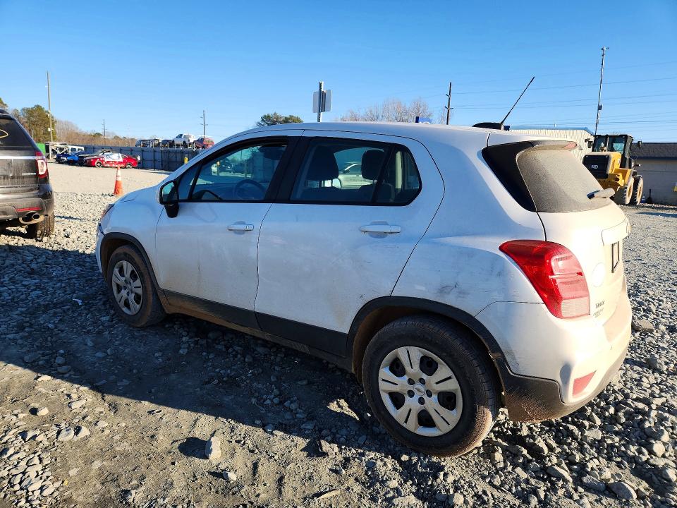 Photo 2 from auction – 2017 CHEVROLET TRAX with VIN 3GNCJKSBXHL179402