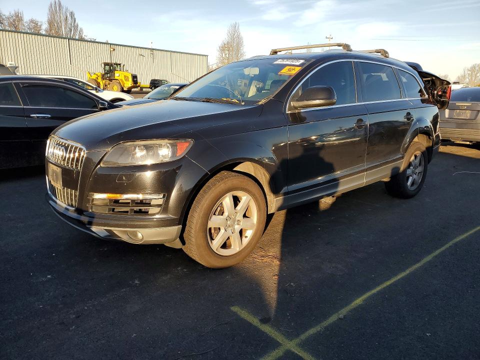 AUDI Q7 2013 with VIN WA1CGAFE5DD015359 - Photo from auction