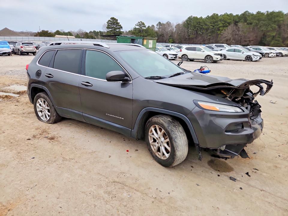 Photo 4 from auction – 2014 JEEP CHEROKEE with VIN 1C4PJLCB9EW323879