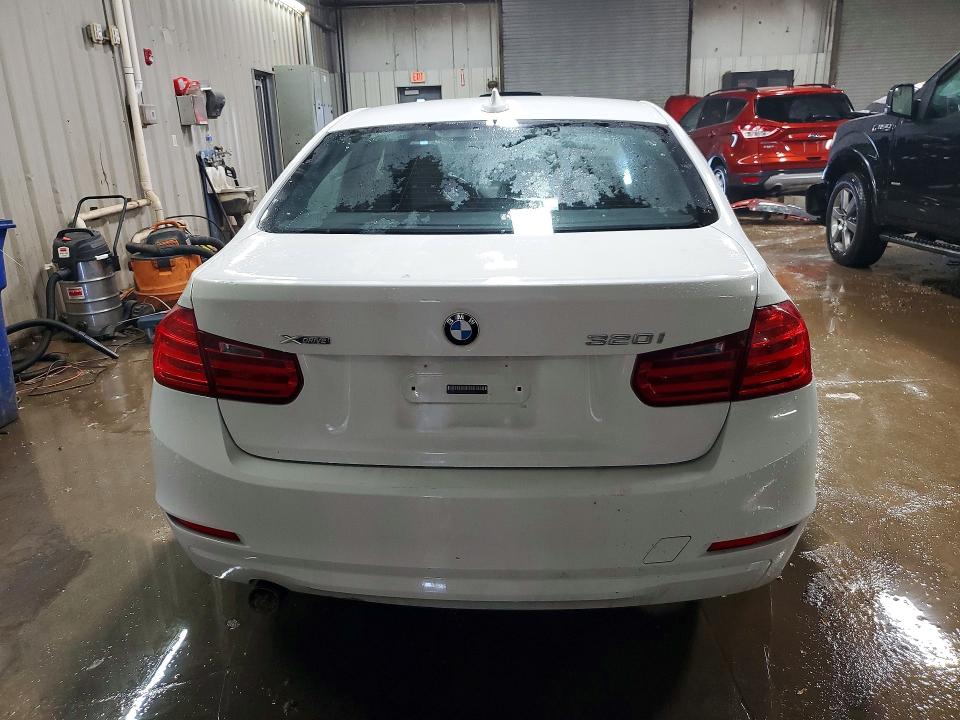 Фото 6 с аукциона – 2014 BMW 320 I XDRI с VIN WBA3C3G50ENR25439