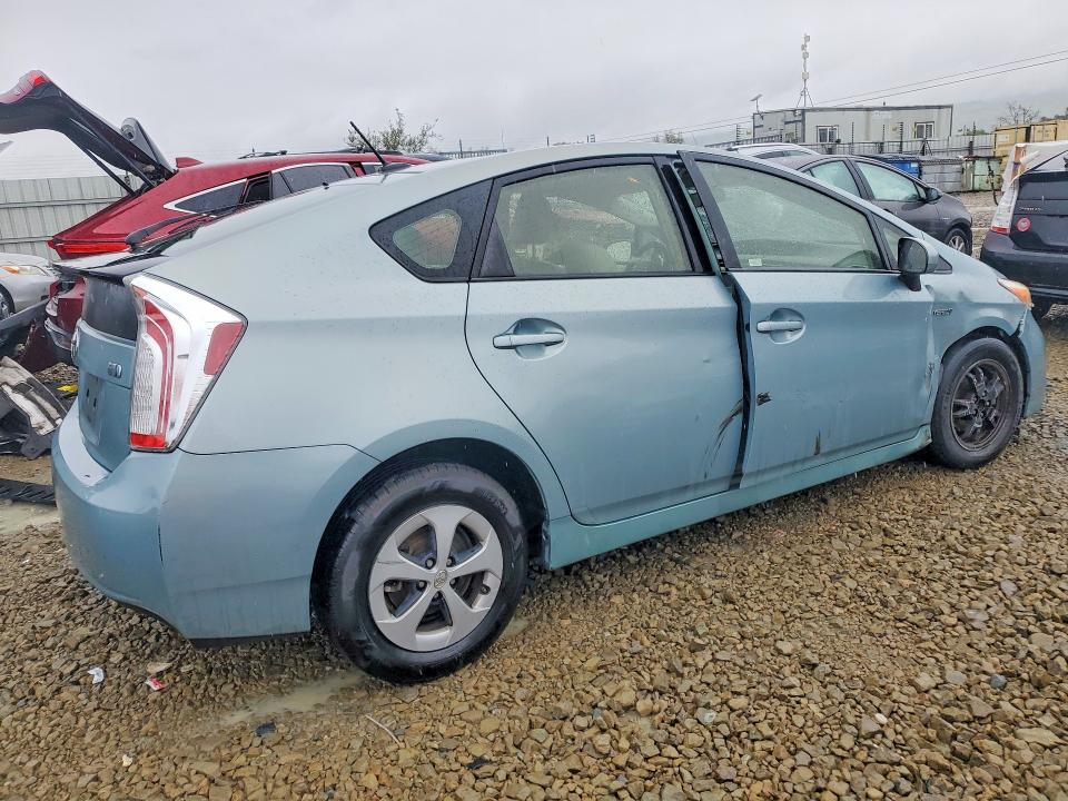 Photo 3 from auction – 2015 TOYOTA PRIUS with VIN JTDKN3DU2F1874975