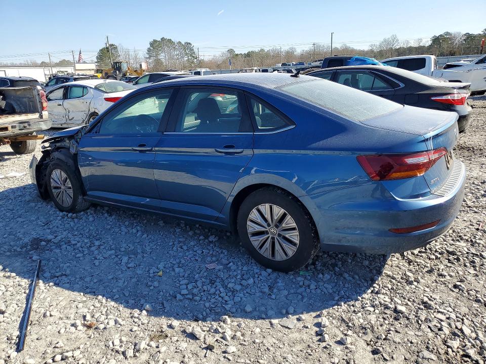Photo 2 from auction – 2019 VOLKSWAGEN JETTA with VIN 3VWCB7BU1KM215707