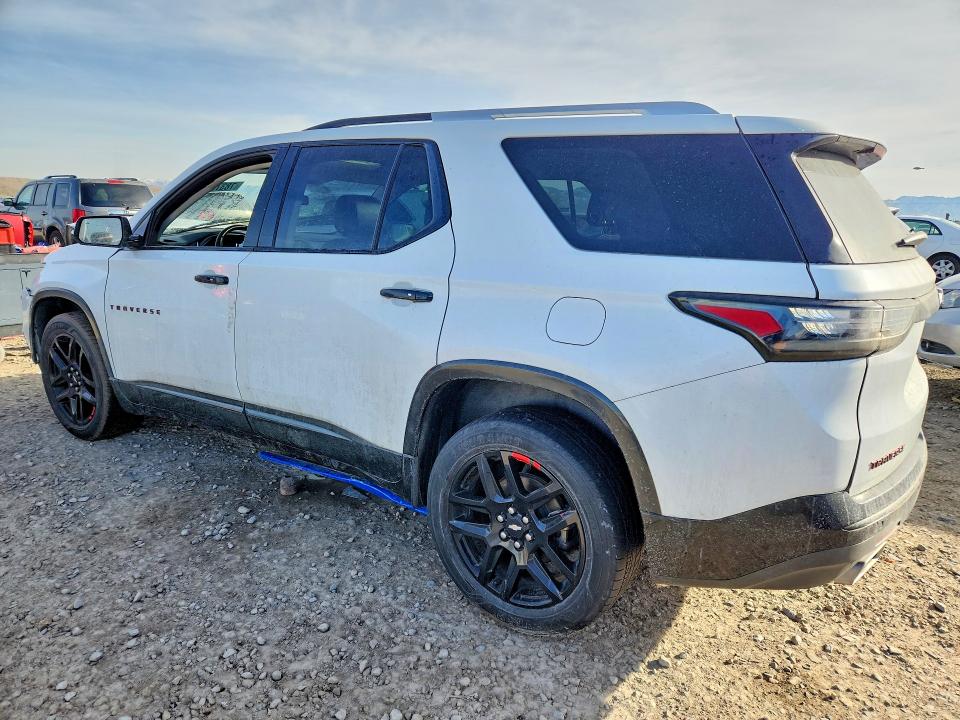 Photo 2 from auction – 2018 CHEVROLET TRAVERSE with VIN 1GNERKKW6JJ103256
