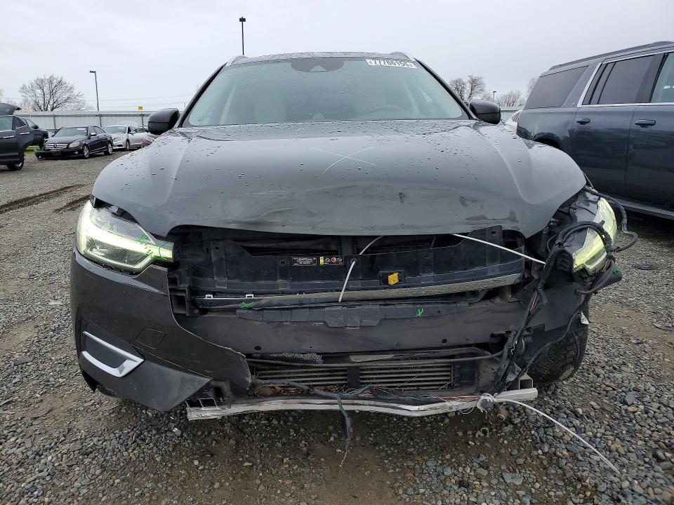 Foto 5 de la subasta – 2018 VOLVO XC60 T6 IN con VIN YV4A22RL5J1002486