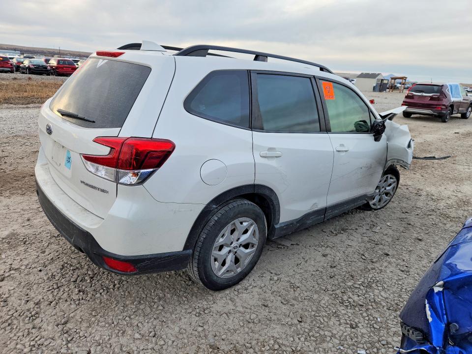 Photo 3 from auction – 2020 SUBARU FORESTER with VIN JF2SKADC3LH464775