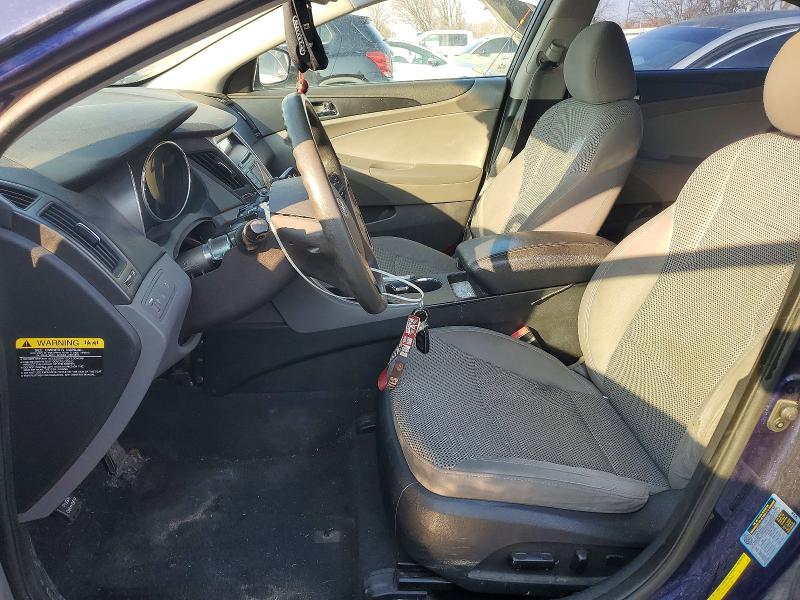 Photo 7 from auction – 2012 HYUNDAI SONATA with VIN 5NPEB4AC0CH443921