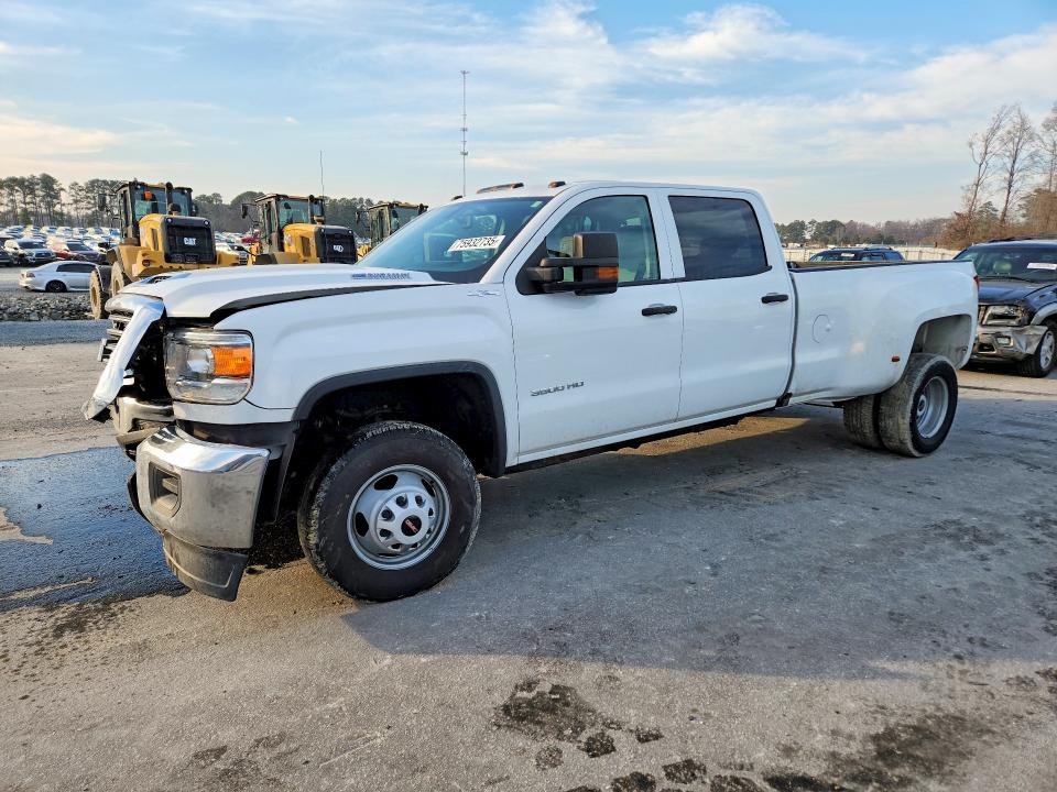 GMC SIERRA 2019 with VIN 1GT42TCY1KF250412 - Photo from auction