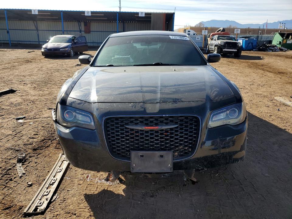 Фото 5 с аукциона – 2021 CHRYSLER 300 с VIN 2C3CCABG0MH532732