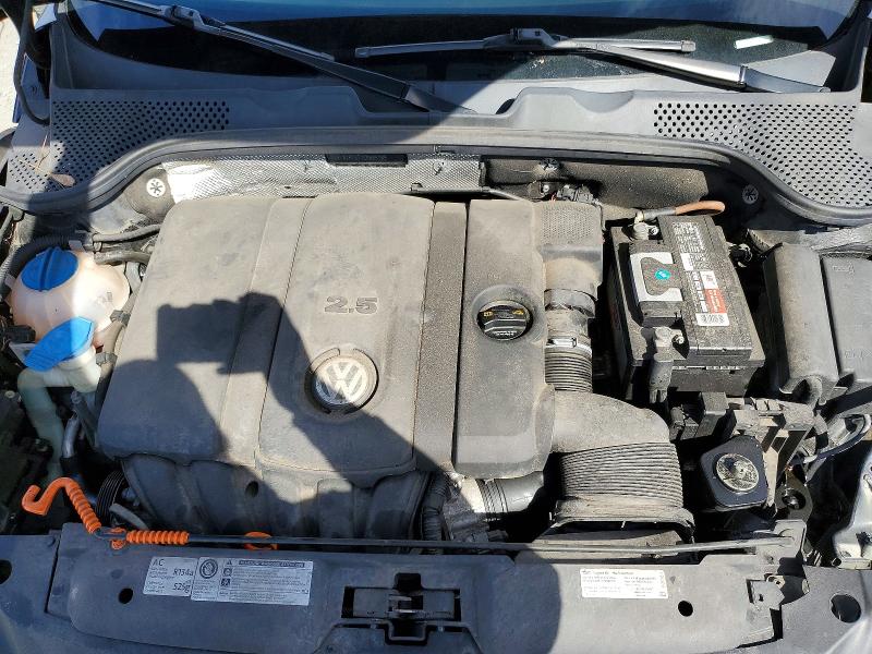 Photo 11 from auction – 2012 VOLKSWAGEN BEETLE with VIN 3VWJP7AT1CM665165