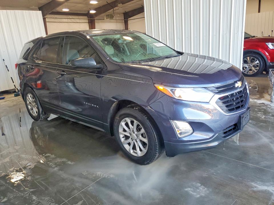 Photo 4 from auction – 2018 CHEVROLET EQUINOX with VIN 3GNAXHEV6JS596056
