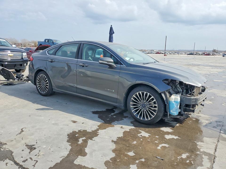 Photo 4 from auction – 2018 FORD FUSION with VIN 3FA6P0RU0JR181880