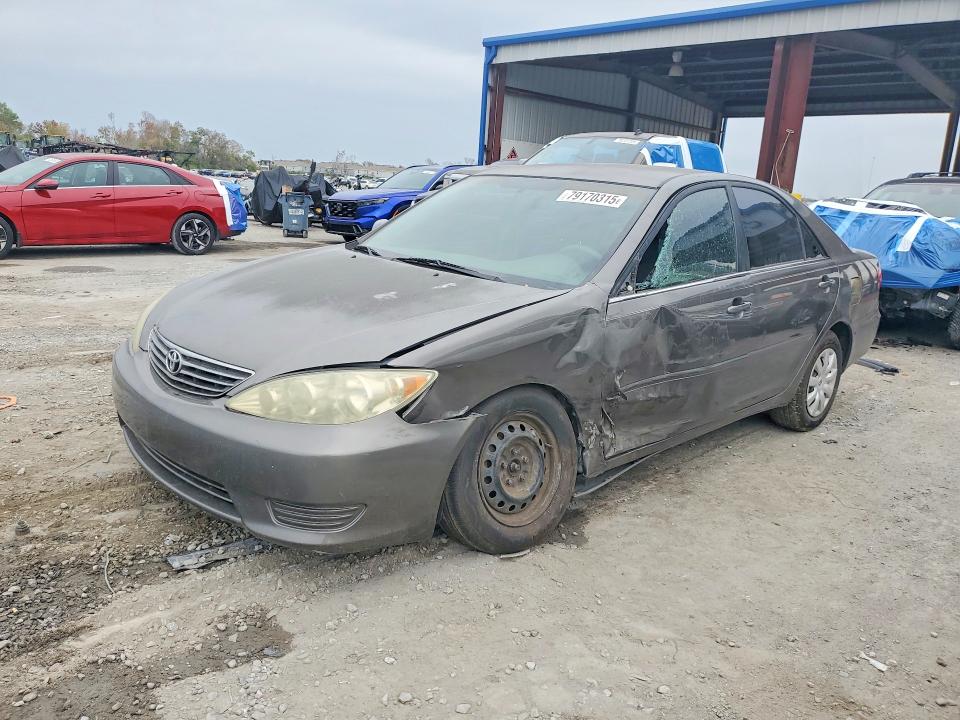 2005 TOYOTA CAMRY - Търг №79170315