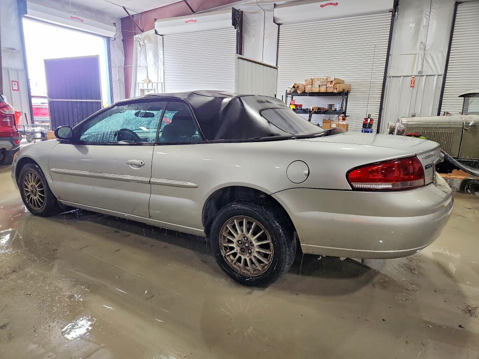 Photo 2 from auction – 2005 CHRYSLER SEBRING TO with VIN 1C3EL55R25N628562