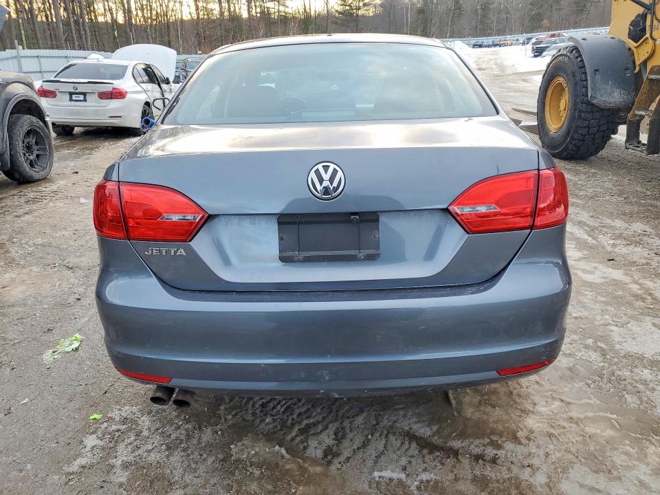 Photo 6 from auction – 2012 VOLKSWAGEN JETTA with VIN 3VW2K7AJ8CM050288