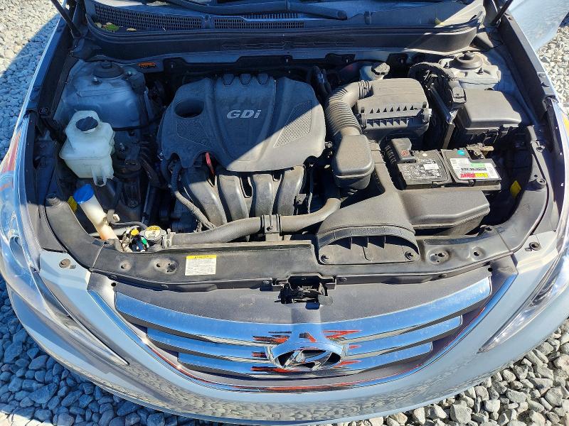 Photo 11 from auction – 2014 HYUNDAI SONATA SE with VIN 5NPEC4AC4EH817849